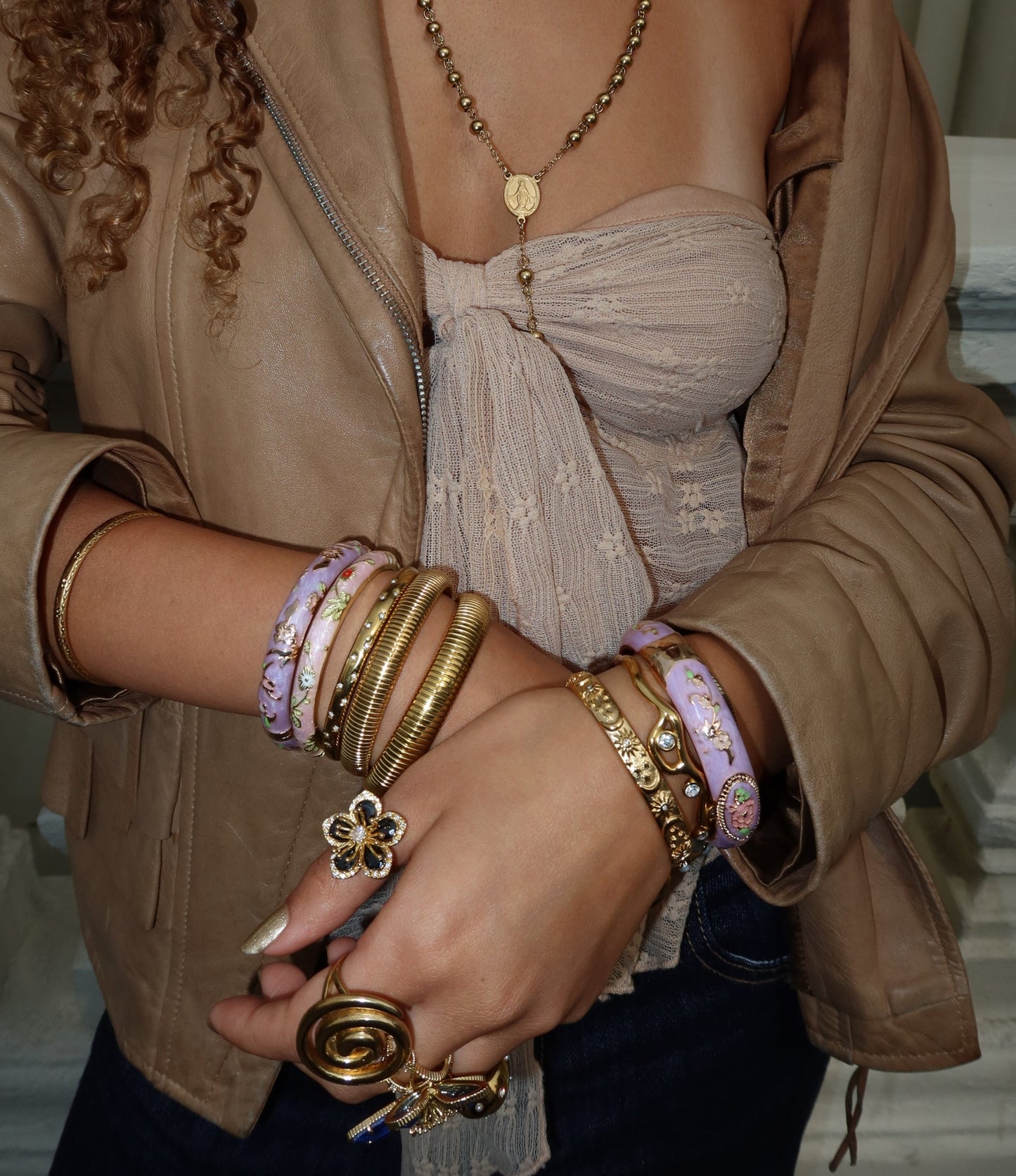 AURELIA BANGLE IN WHITE